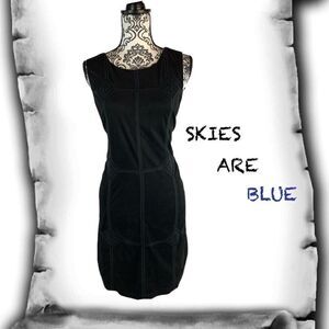 NWT Skies are blue black slip on velvet feel d…